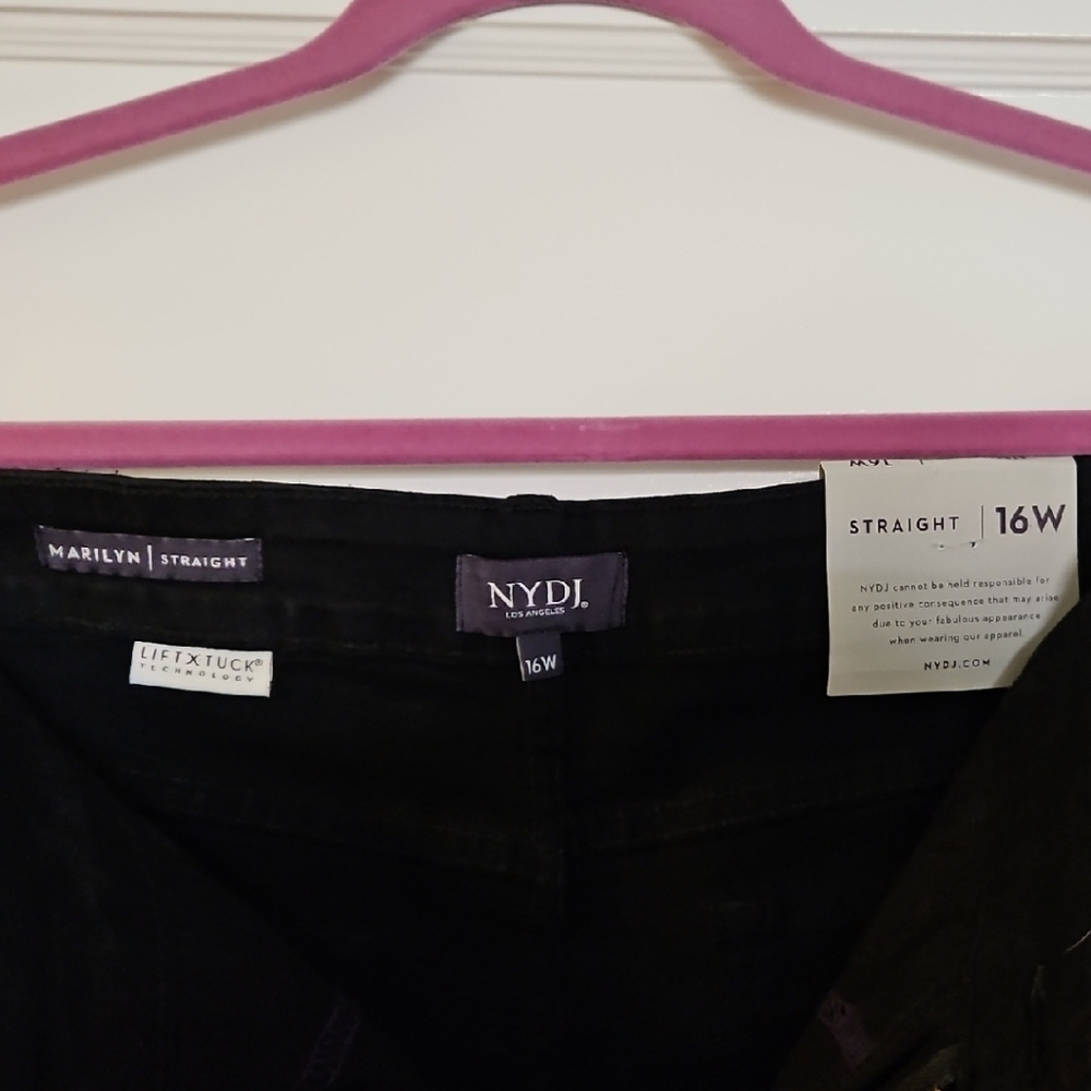 NYDJ Marilyn Straight-Leg Jeans in Black